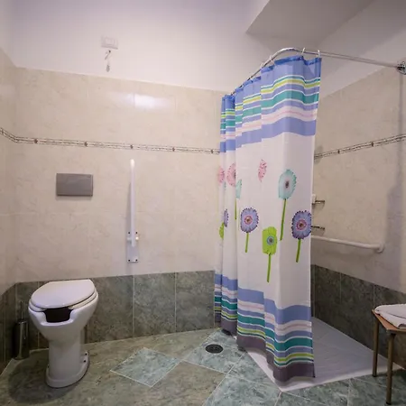 Casa San Giuseppe 3* ローマ